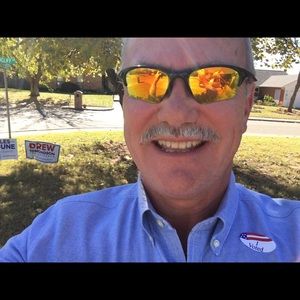 Meet your Posher, Mark